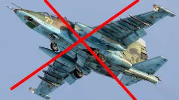 «Дружній вогонь» в українському небі: російський Су-25 ракетою підбив власного напарника – що відомо