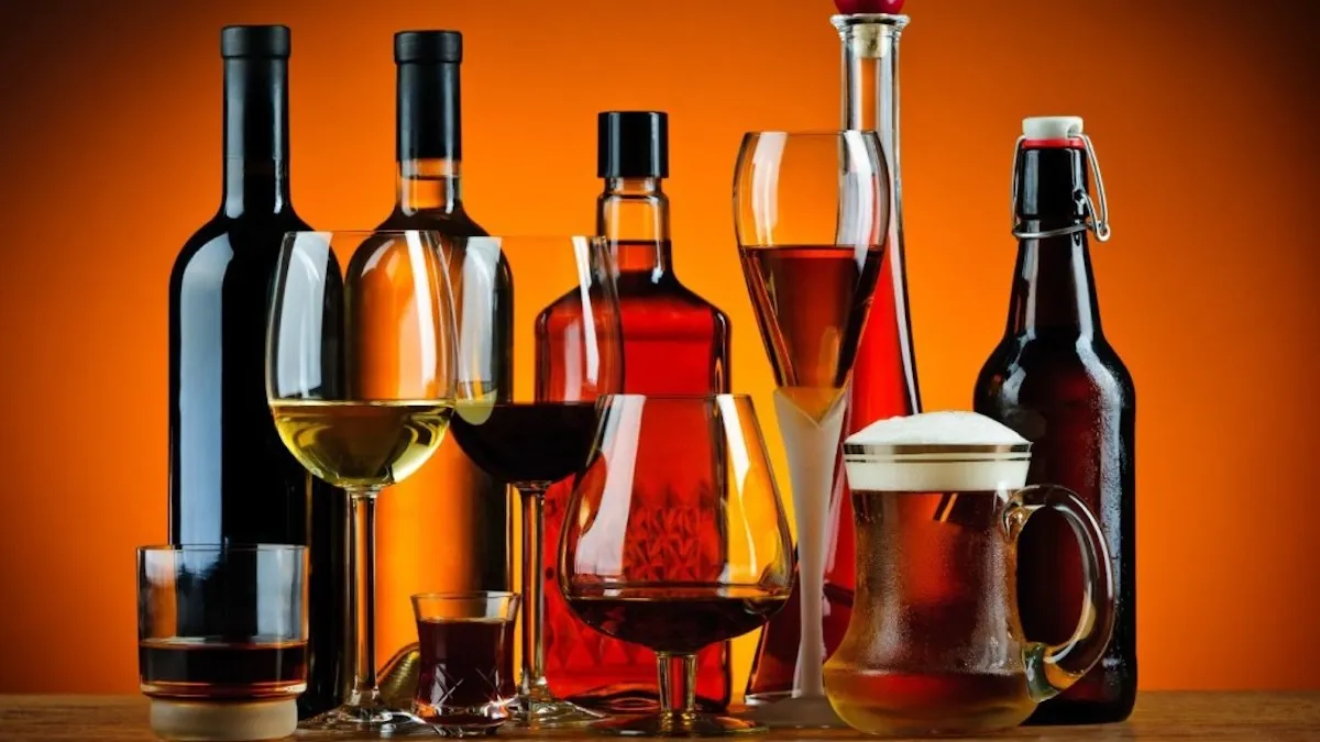 Який алкоголь найменше шкодить фігурі: експерти назвали найкалорійніші напої