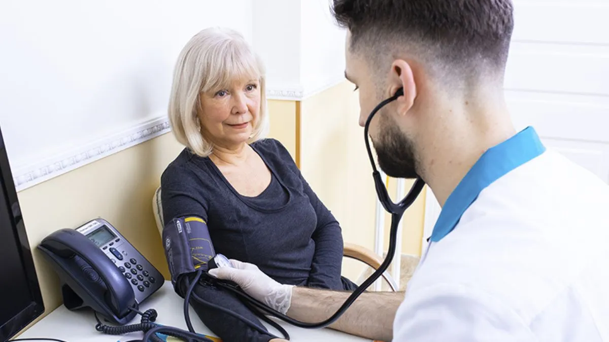 Вчені з Австралії з'ясували, що високий тиск провокує виникнення невиліковної хвороби: про що мова