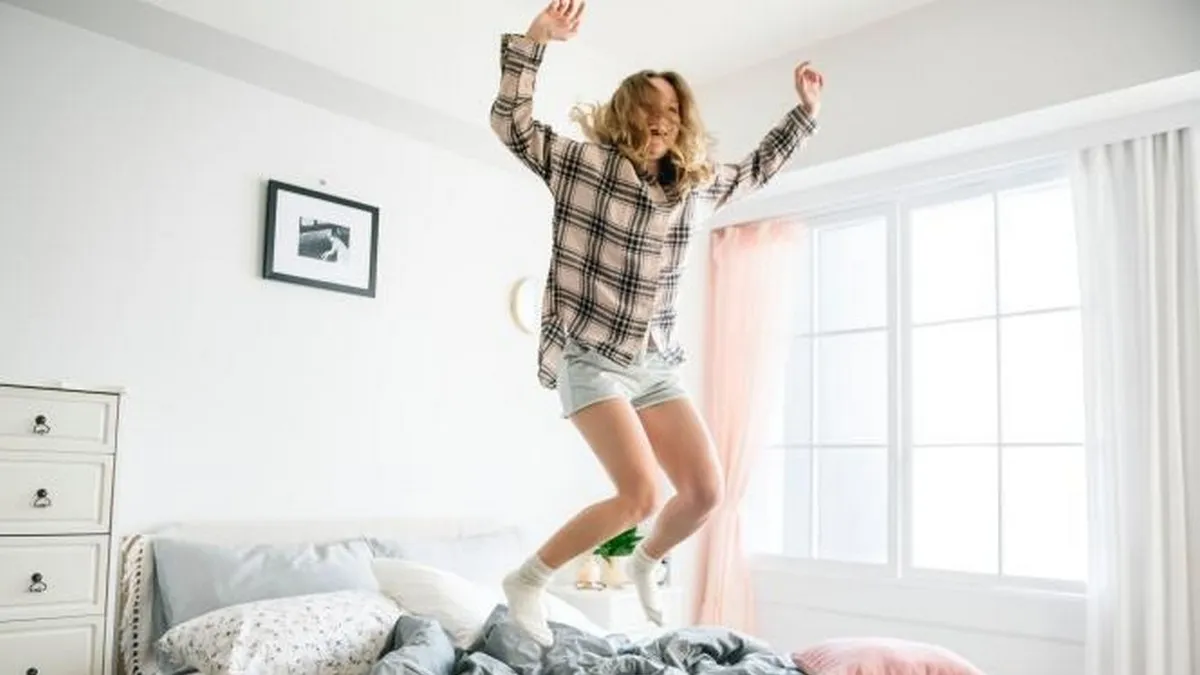 Заправив ліжко – став веселим: психологи назвали звички, які покращують настрій