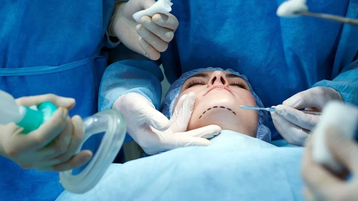 «Вбивча краса»: у Чернігові жінка померла після косметологічних процедур – що загрожує лікарям