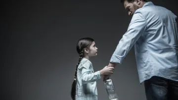 Діти алкозалежних, через своїх батьків, можуть мати потяг не лише до чарки: шокуюче відкриття вчених зі США