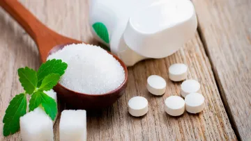 Будьте обережні з цим цукрозамінником: популярний підсолоджувач може впливати на клітини мозку