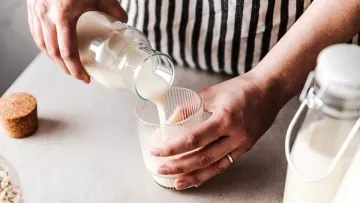 Йогурт і не тільки: топ-12 продуктів із рекордним вмістом кальцію