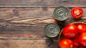 Експерти назвали найкорисніші консерви, які треба мати вдома: де найбільше поживних речовин