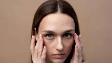 Йдеться не лише про недосипання: чорні кола під очима вказують на серйозні проблеми зі здоров'ям