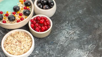 Дієтолог назвала топ-7 найкорисніших сніданків для тих, кому за 40: яйця також потрапили у список