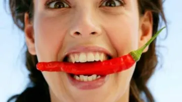 Хочете прожити до старості – додайте до раціону гостренького: в якому продукті присутні вітаміни B, C та A