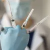 Чоловік півроку колов сперму від болю у спині: шокуючий експеримент закінчився лікарнею