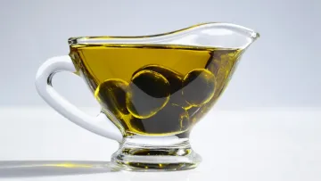 Яка олія найкорисніша: дієтологи дали однозначну відповідь і пояснення
