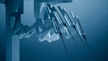 Хірург з Лондона прооперував пацієнта, який перебував у Гібралтарі: як таке можливо – подробиці