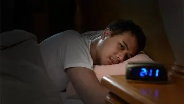 Нічні візити до туалету: експерт назвав справжню причину переривання сну