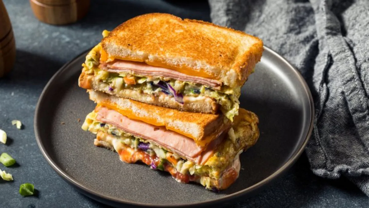 Популярні та модні сніданки з кав'ярень насправді не насичують енергією: дієтологи пояснили, як їх покращити