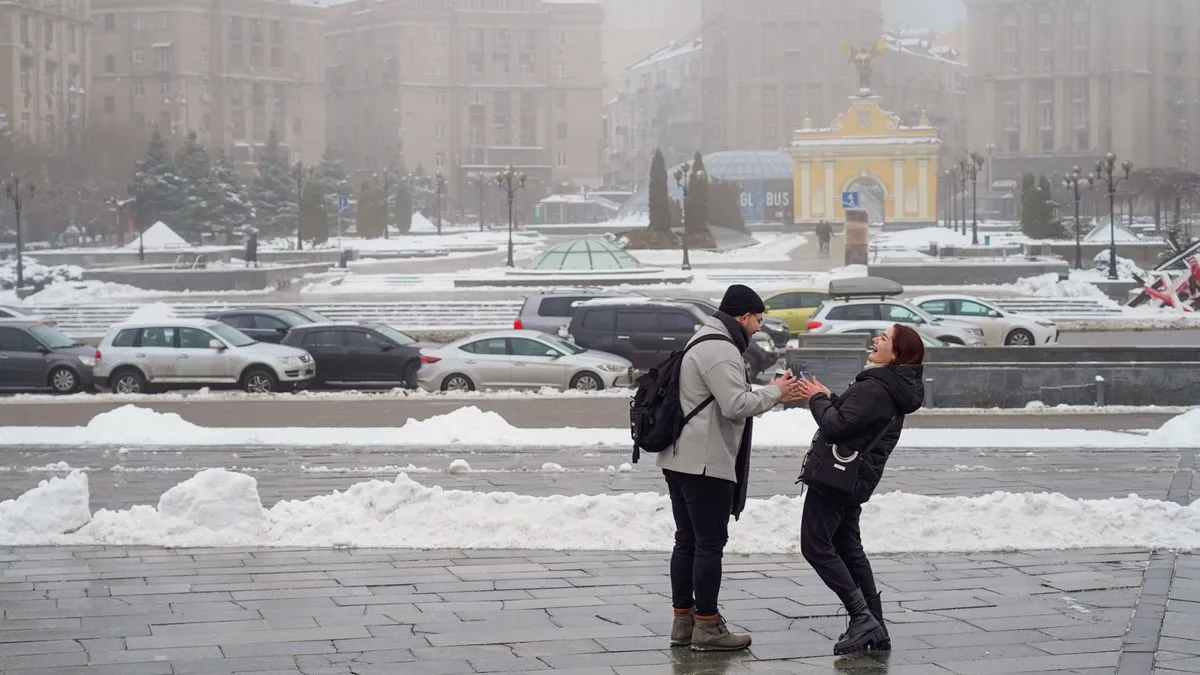 На Україну насуваються густі тумани та снігопади: де очікується погіршення погодних умов