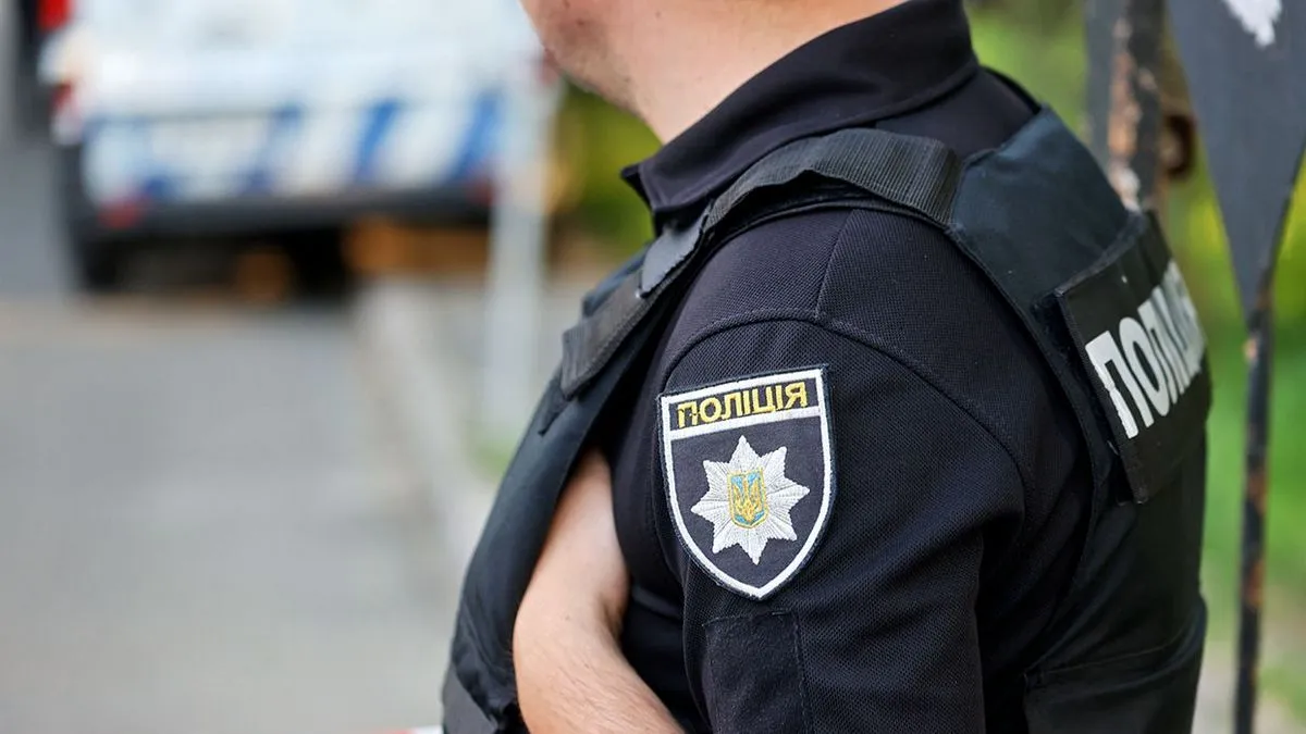 На Прикарпатті жінка двічі побила поліцейських: суд призначив їй понад три роки ув’язнення