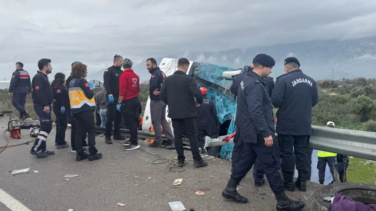 В Туреччині перекинувся пасажирський автобус: скільки загиблих та постраждалих внаслідок ДТП