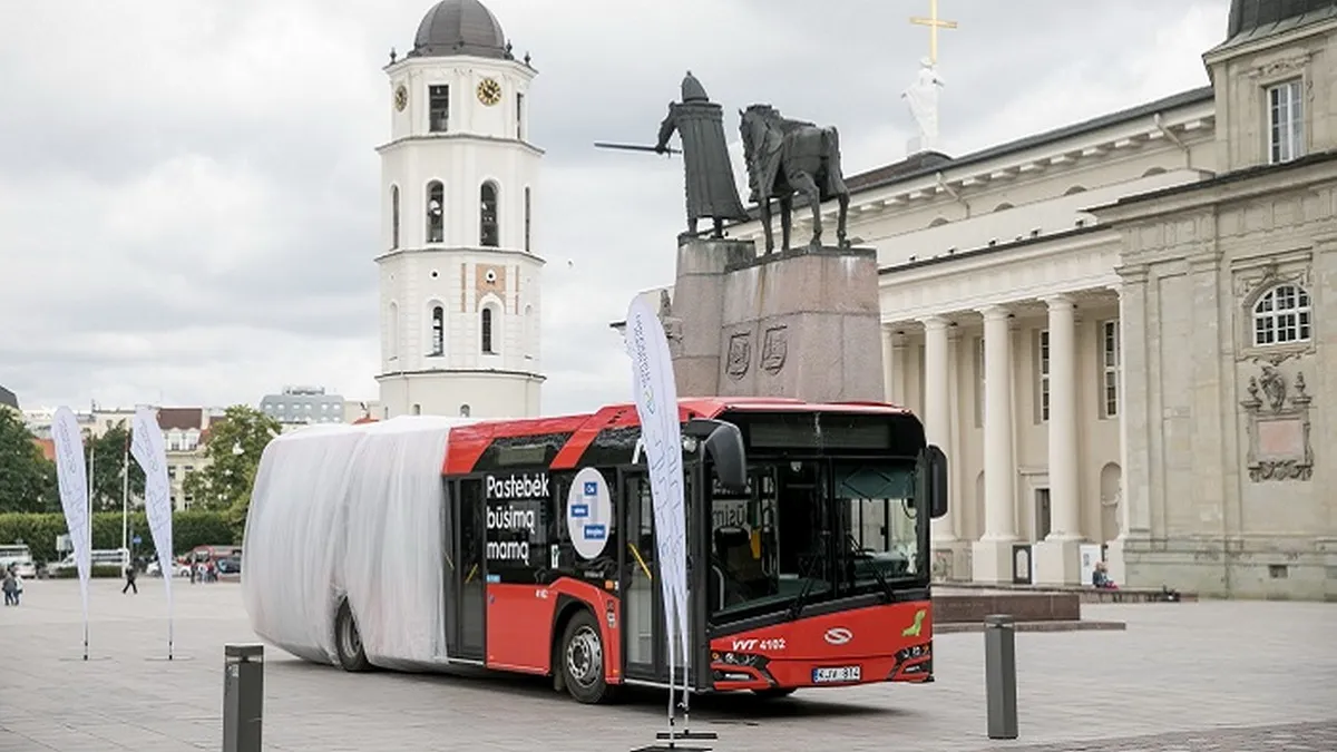 Українці продовжать безкоштовно користуватись транспортом в Європі: в столиці якої країни ухвалили рішення