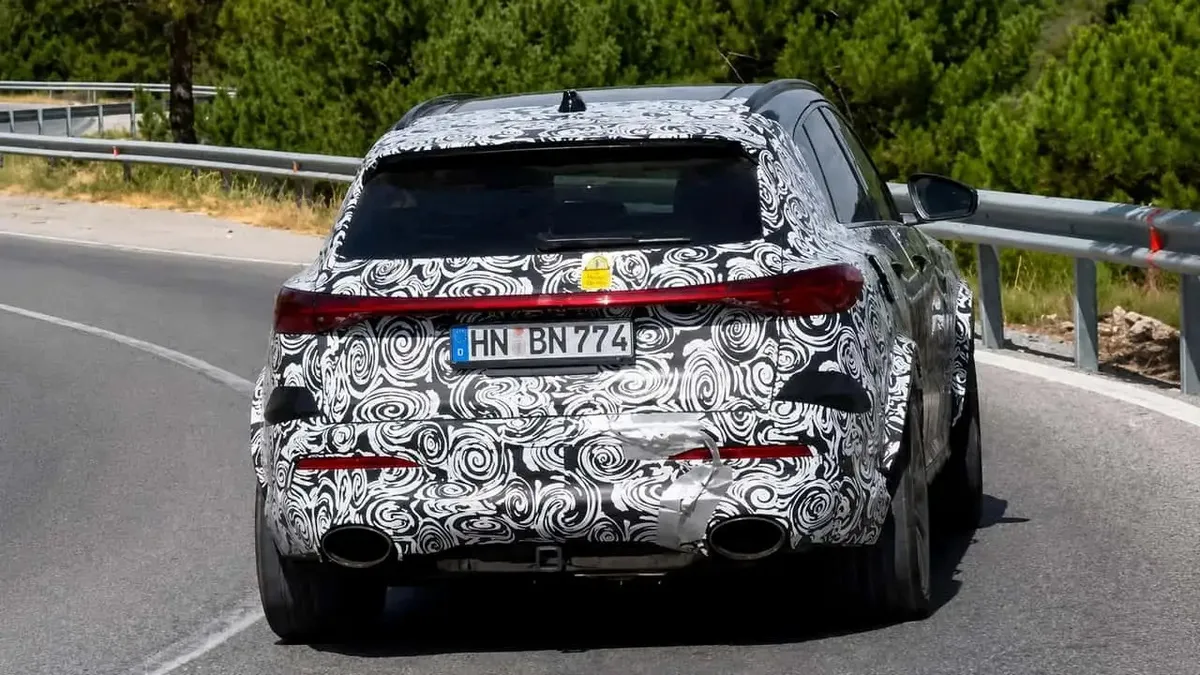 Перший RS Q5 вже на дорогах: Audi готує 630-сильний гібридний кросовер із несподіваними рисами