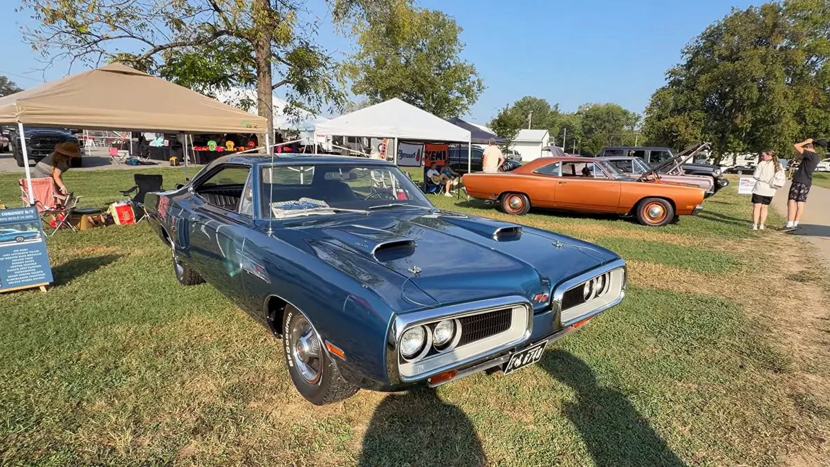 Продали тільки 14 таких авто: у США знайшли ультрарідкісний Dodge 1970 року випуску
