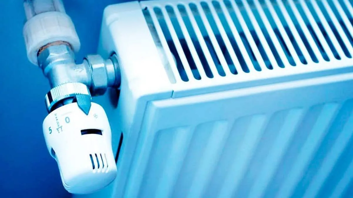 У Києві до будинків повертають тепло: Кличко назвав кількість багатоповерхівок, що залишаються без опалення