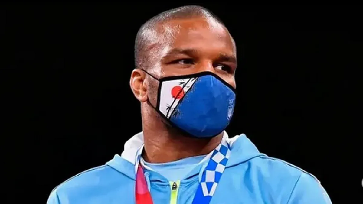 Жан Беленюк змінив килим на ракетку: олімпійський чемпіон показав перші зароблені гроші у настільному тенісі