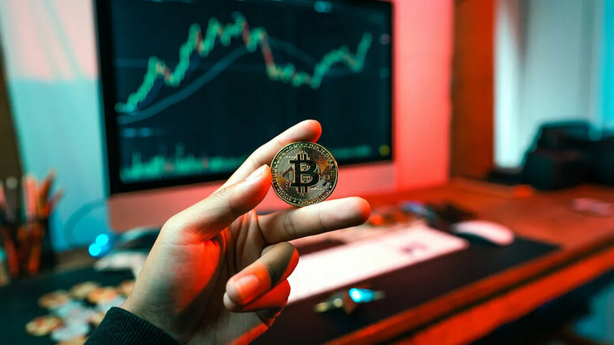 Заплатив понад $100 тисяч, щоб переслати $10: у мережі Bitcoin трапилась дивна транзакція