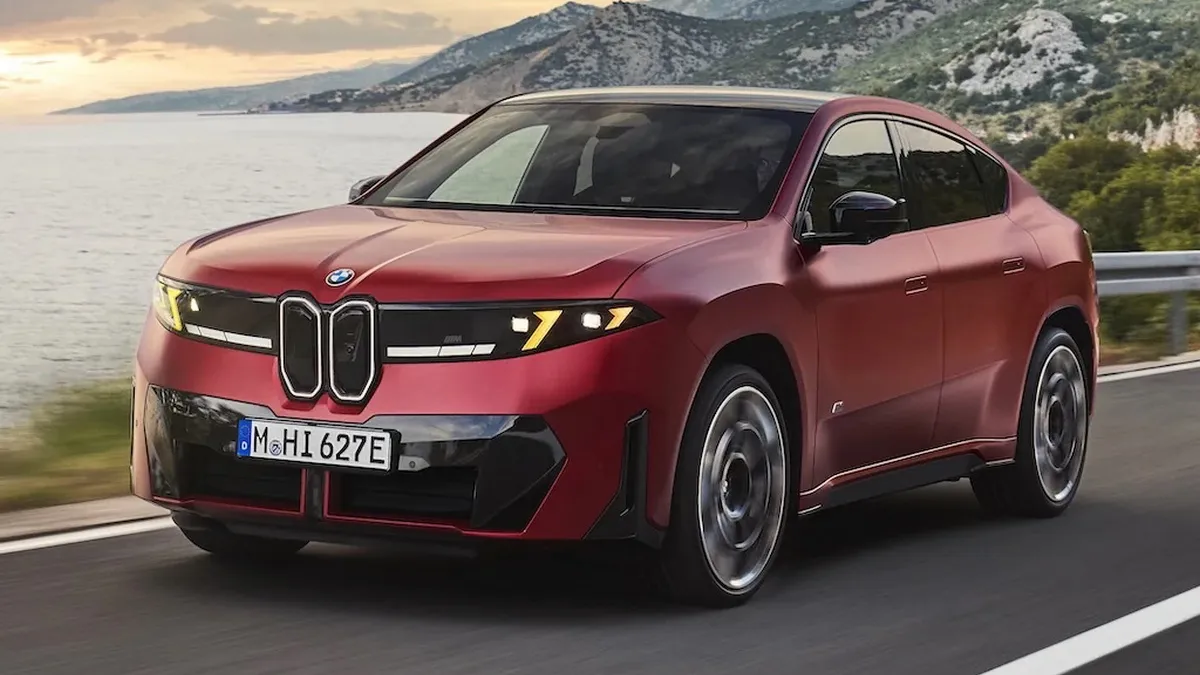 Понад 800 км на одному заряді: чим здивував новий BMW iX4 і коли він з’явиться у продажу