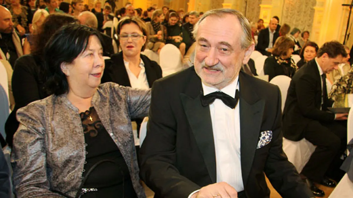 «‎При розмові видно пару з рота»: вдова Богдана Ступки дві доби у холоді, але готова терпіти заради перемоги 