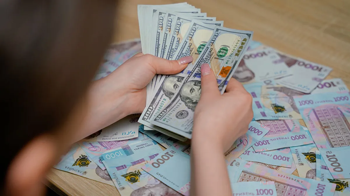 Економіка щоденного вибору: скільки тисяч гривень витрачають українці на каву, перекуси та транспорт