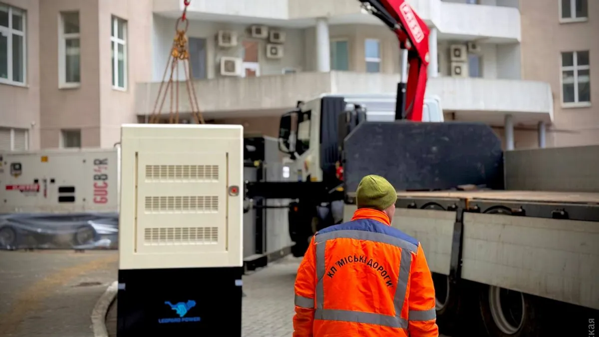 Привезли на фотосесію та відвезли назад: в одному з ЖК Одеси виникла курйозна ситуація з генераторами
