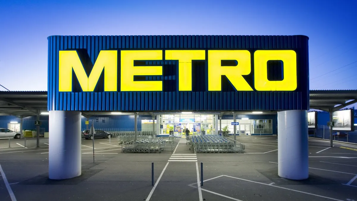 У «Metro Україна» знищено частину товарних запасів через російську атаку: компанія попередила покупців