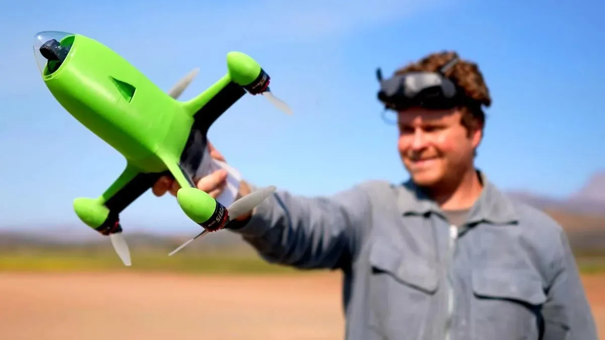 Батько з сином сконструювали найшвидший дрон у світі: рекорд Гіннеса і натяк на майбутнє війни