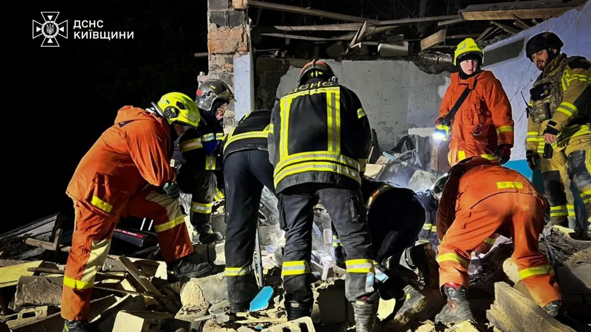 Київ та область потрапили під ворожі атаки: скільки загиблих та постраждалих внаслідок обстрілів