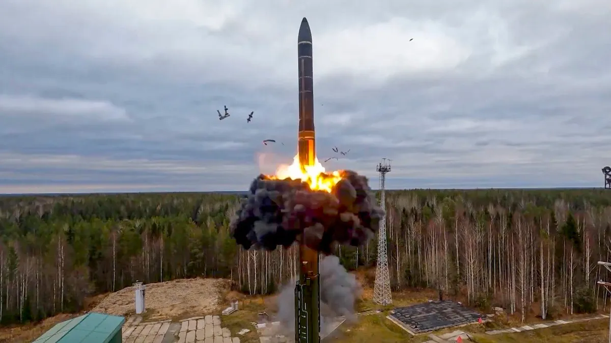 Росіяни запустили «Орєшнік» по Білій Церкві: в Міноборони офіційно відреагували на атаку – відео 