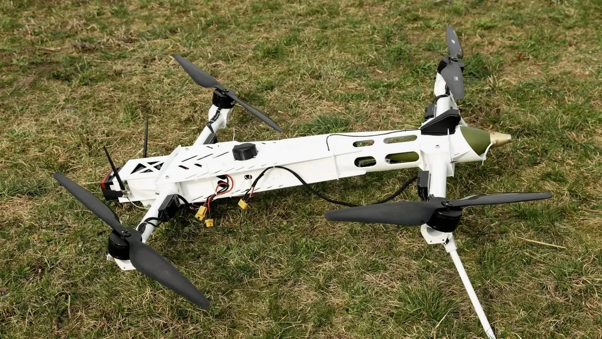 Двоє людей на Харківщині намагались підняти ворожий FPV-дрон: чоловік загинув, жінка госпіталізована