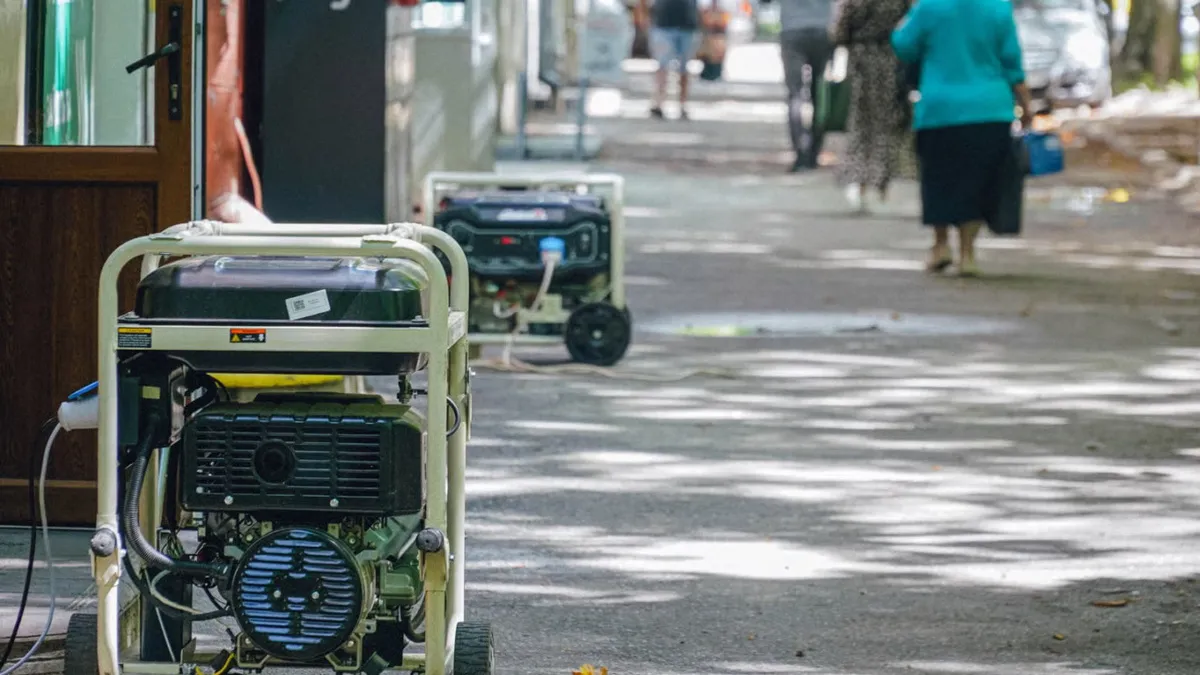 Без електроенергії, але будемо платити більше: виклик для підприємців і гаманців українців