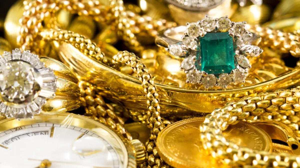 Золото зростає у ціні, а чи варто інвестувати у прикраси: фінансист чітко відповів на питання