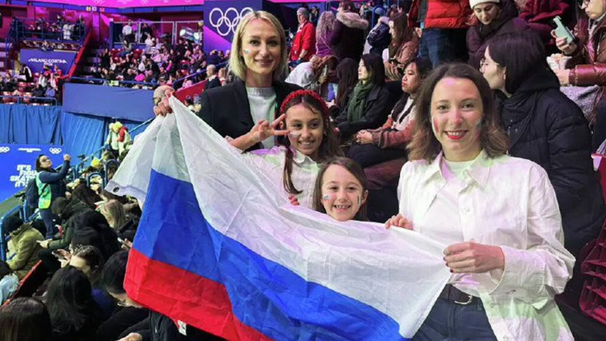 Російський прапор знову з’явився на Олімпіаді-2026: як відреагувала охорона Льодової арени в Мілані