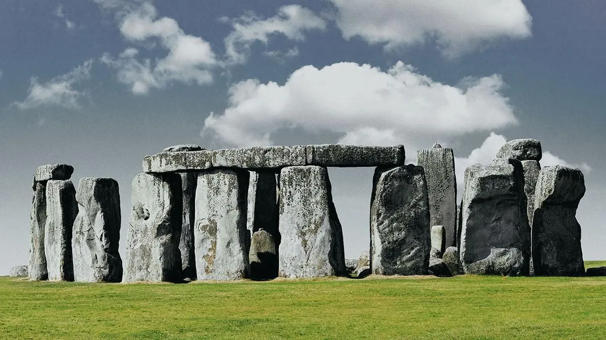 Як каміння потрапило до Стоунхенджа: що показало нове дослідження загадкової споруди
