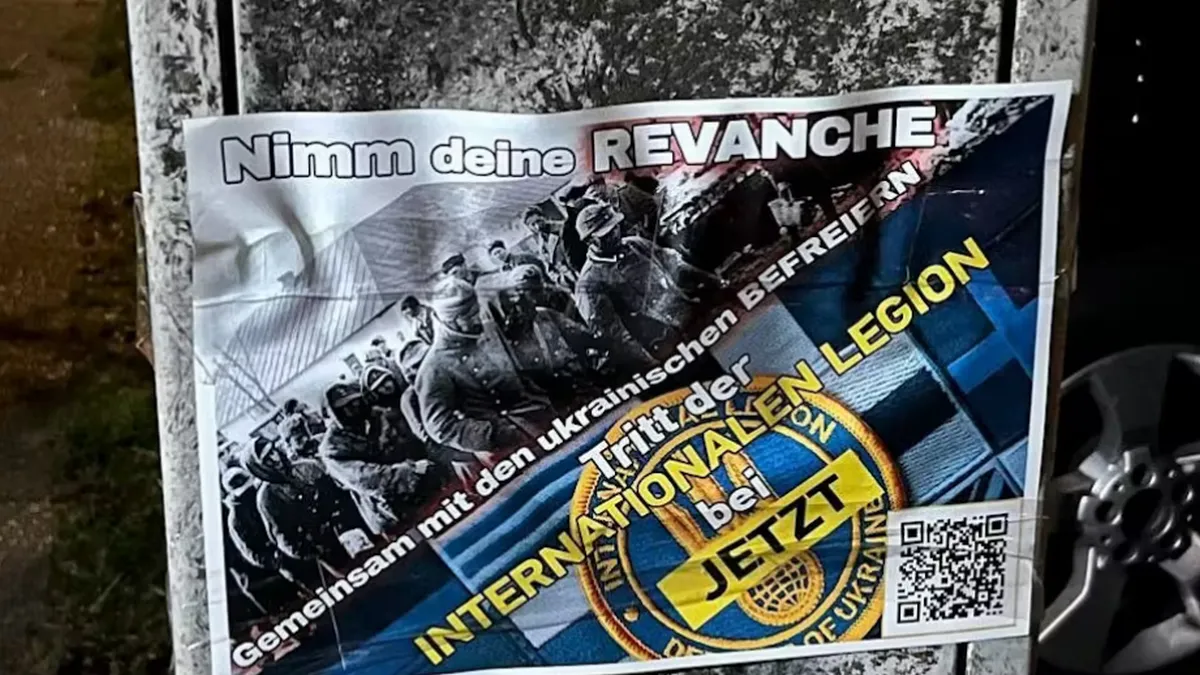 У Берліні з’явилися загадкові листівки із закликами воювати за Україну: хто за цим стоїть