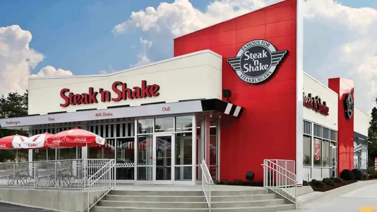 Мережа бургерних у США почне виплачувати бонуси в біткоїнах працівникам: в компанії пояснили причину рішення 