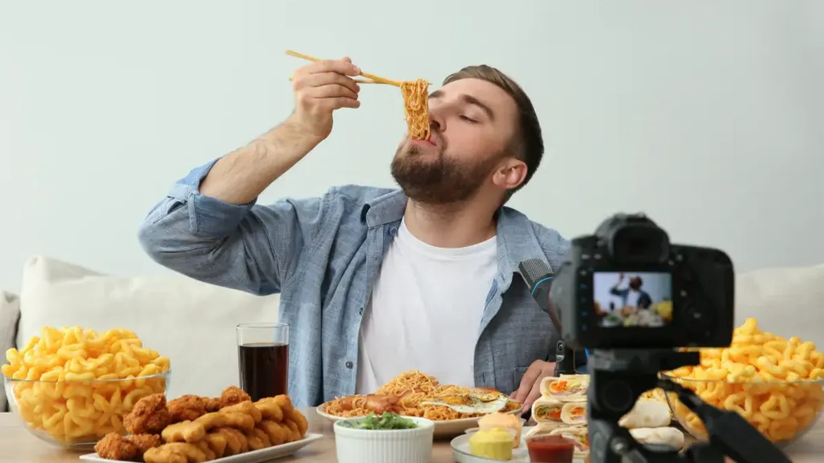 Дивись – і не їж: як перегляд відео в соцмережах може допомогти контролювати апетит