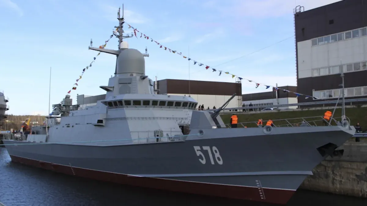 Зеленський заявив про ураження російського корабля «Каракурт» у порту Приморськ: він є носієм «Калібрів»