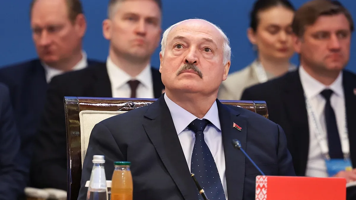 Висловив впевненість у взаємоповазі та довірі: Лукашенко привітав українців із 35-річчям Незалежності