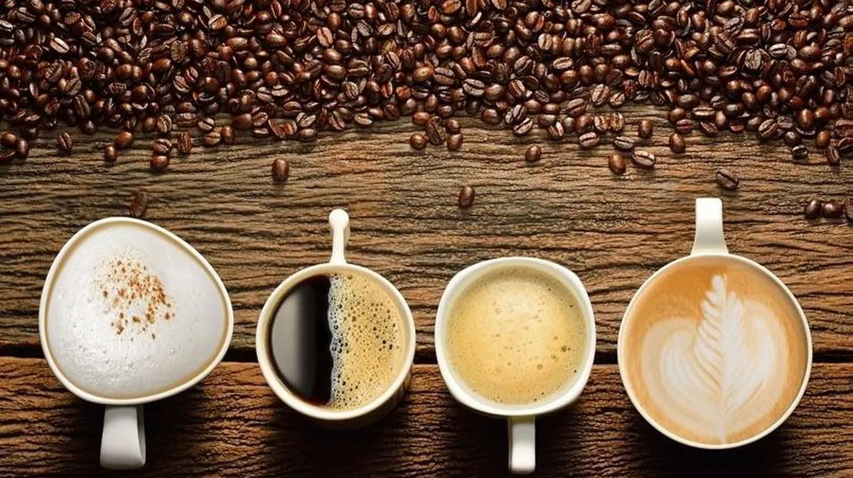 Чому варто почекати 90 хвилин після пробудження, перш ніж пити каву: поради лікаря