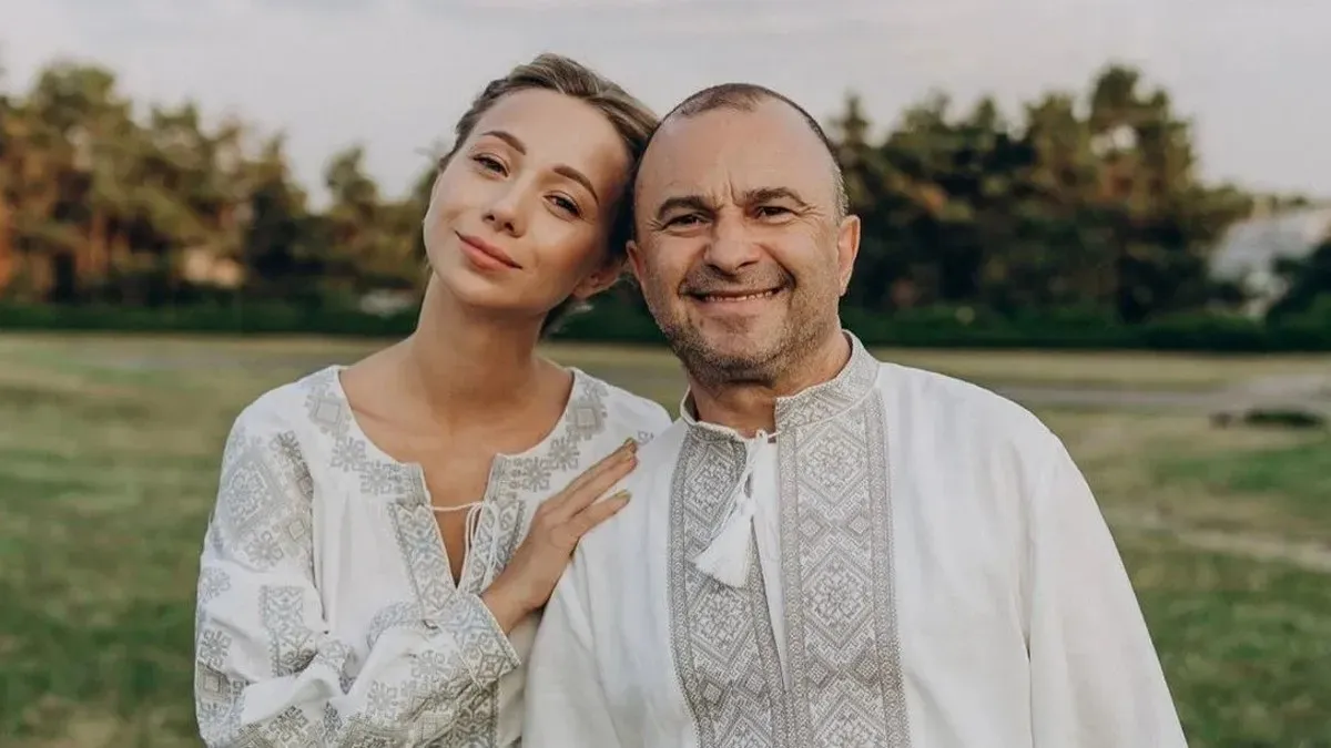 «Я завжди поруч»: молода дружина Віктора Павліка опублікувала зворушливі фото з чоловіком 