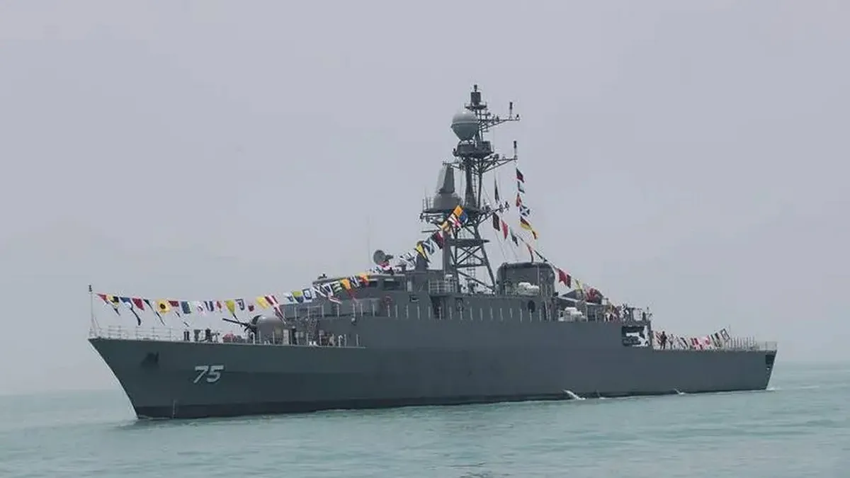 Фрегат ВМС Ірану IRIS Dena затонув після атаки підводного човна: близько 100 моряків зникли безвісти