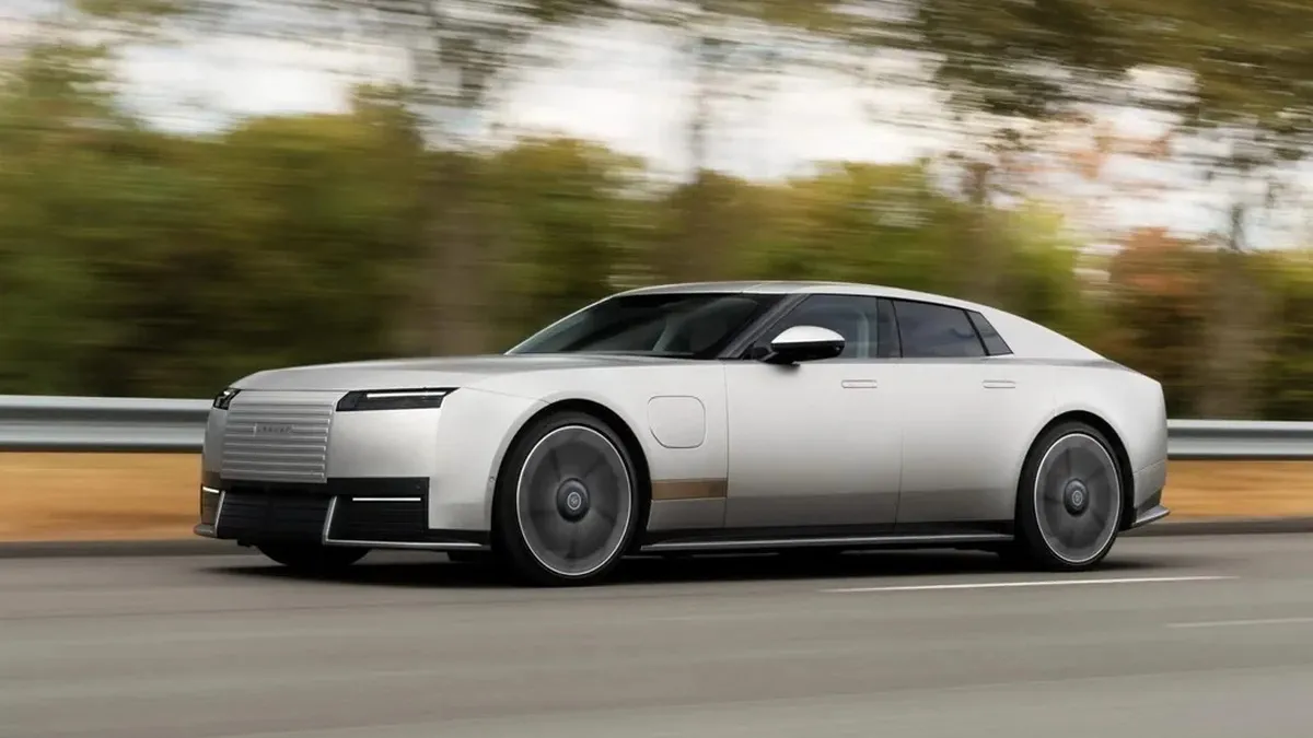 Революція Jaguar почалася: Type 01 оснащений трьома моторами та заряджається за 22 хвилини