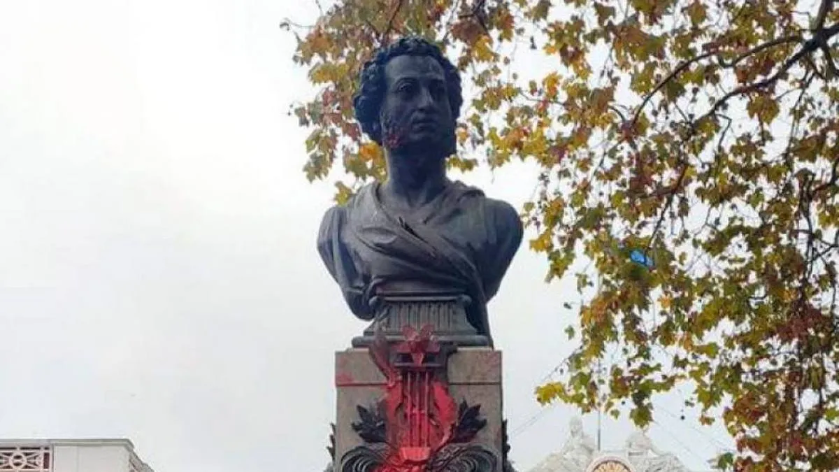 Дональд Трамп замість Пушкіна: в Одесі пропонують встановити бюст президента США