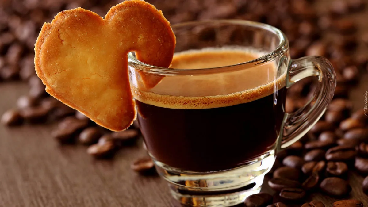Українці п’ють каву неправильно: дієтологи назвали помилки, які шкодять здоров’ю